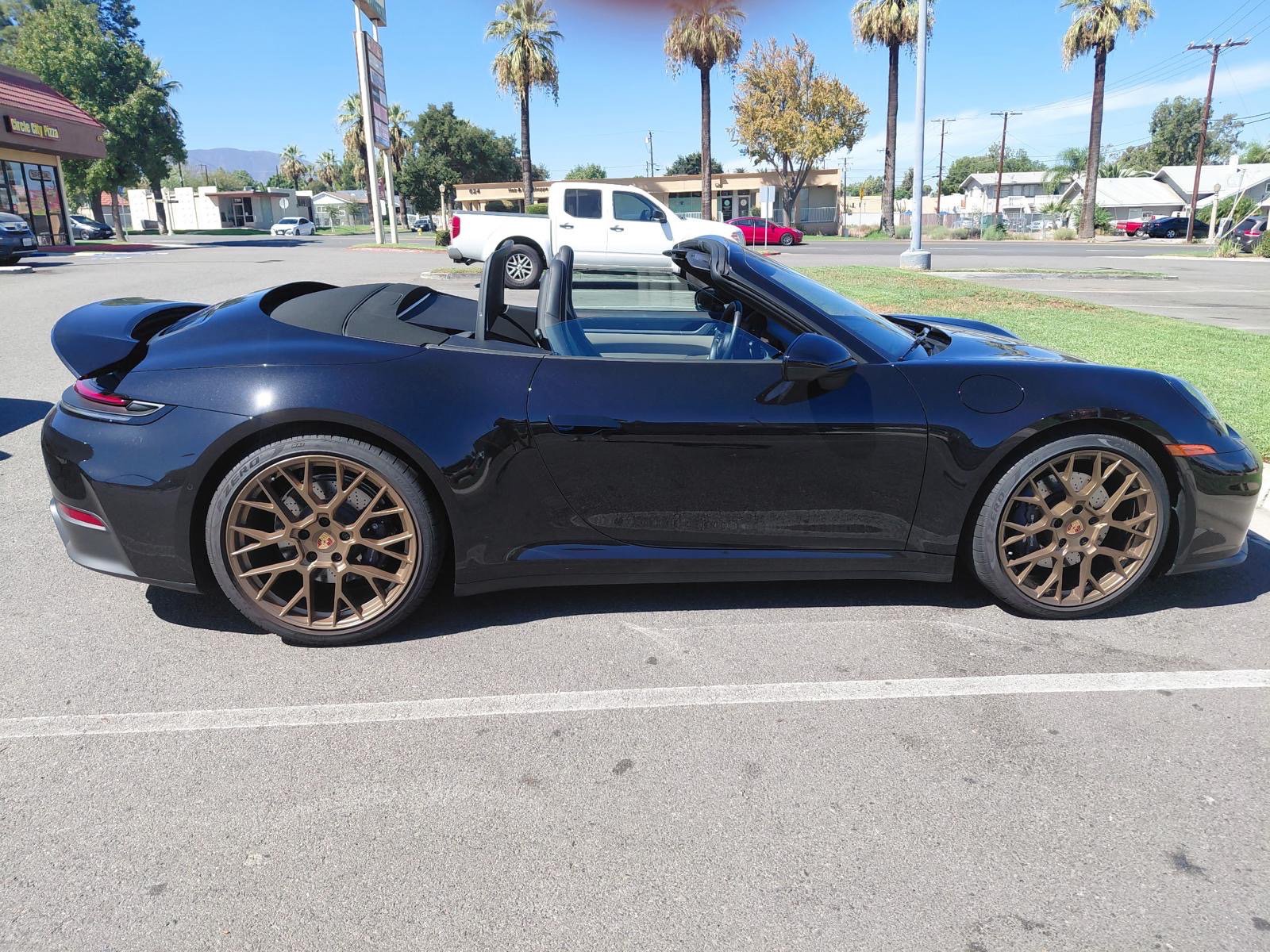 Used 2025 Porsche 911 Carrera RWD image 2