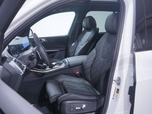 Used 2026 BMW X5 sDrive40i w/ M Sport Package image 7