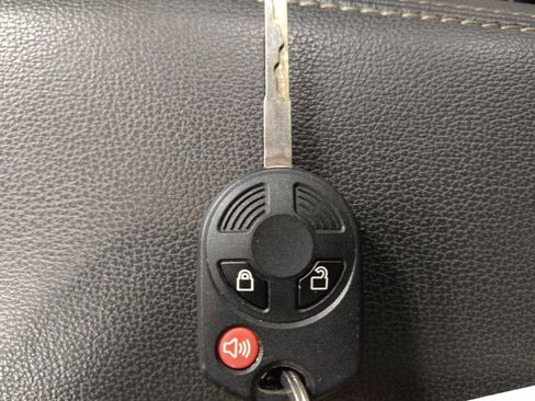 Used 2018 Ford Escape S FWD image 32
