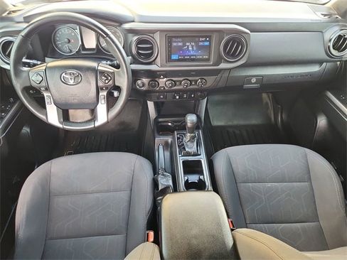 Used 2019 Toyota Tacoma TRD Off-Road image 19