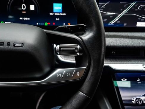 Used 2024 Lucid Air Touring AWD/4WD image 31