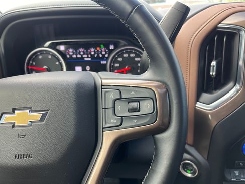 Used 2023 Chevrolet Silverado 2500 High Country w/ Z71 Off-Road Package AWD/4WD image 66