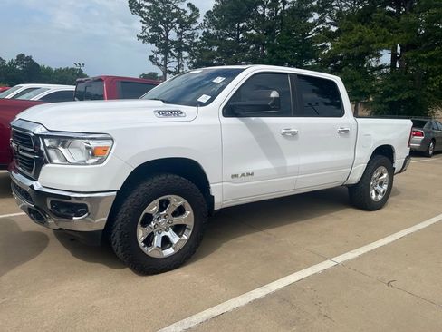 Used 2019 RAM 1500 Big Horn AWD/4WD image 1