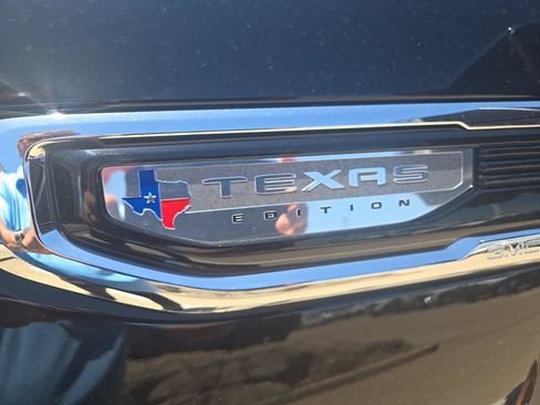Used 2024 GMC Sierra 1500 SLT AWD/4WD image 23