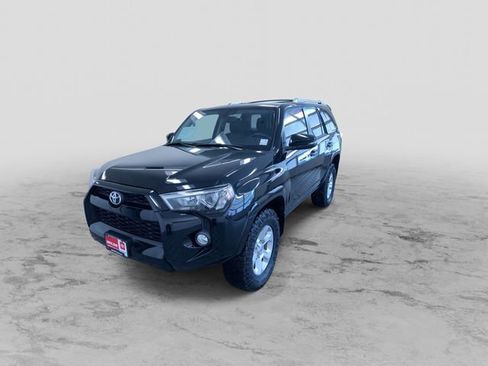 Used 2017 Toyota 4Runner SR5 Premium image 5