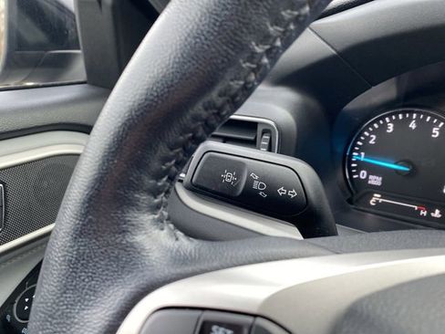 Certified 2022 Ford Explorer XLT w/ Equipment Group 202A image 24