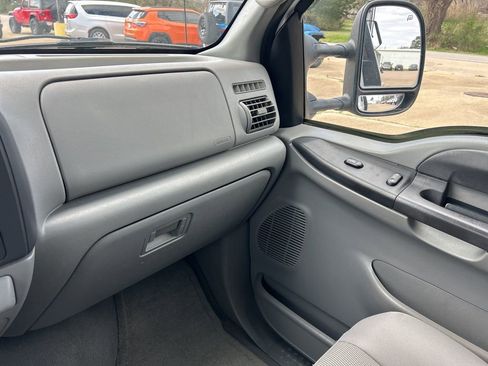 Used 2006 Ford F350 4x4 SuperCab Super Duty image 13