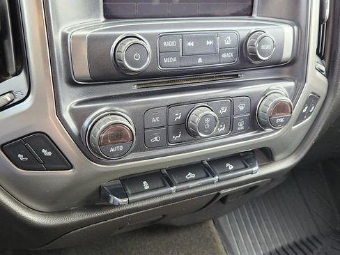 Used 2018 Chevrolet Silverado 1500 LT w/ All Star Edition AWD/4WD image 22