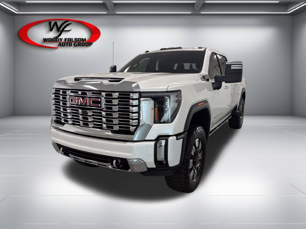 Used 2024 GMC Sierra 2500 Denali w/ Denali Reserve Package AWD/4WD image 3