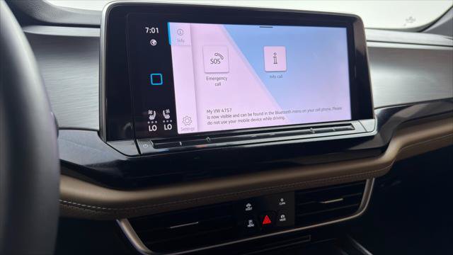 Used 2024 Volkswagen Atlas Cross Sport SE FWD image 29