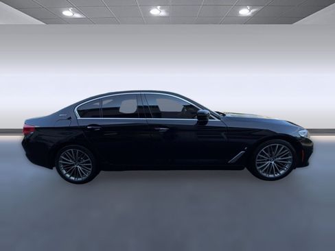 Used 2018 BMW 530e xDrive AWD/4WD image 8
