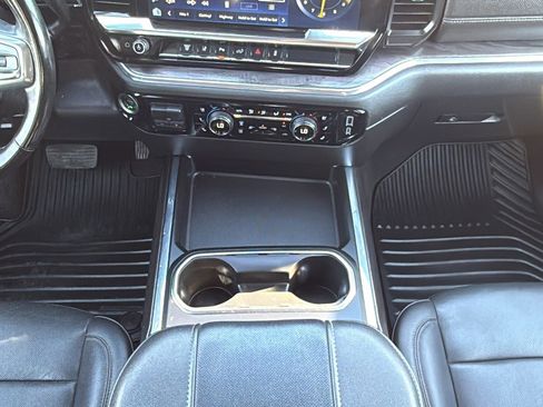 Used 2024 Chevrolet Silverado 2500 LTZ w/ LTZ Plus Package image 23
