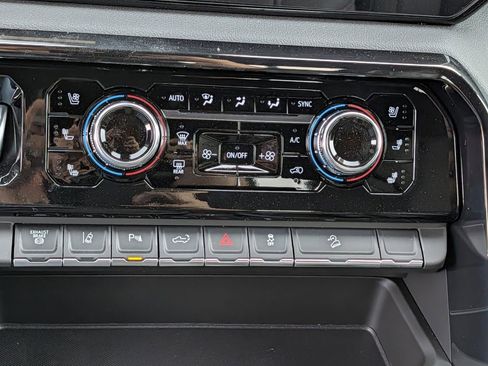 New 2026 GMC Sierra 2500 AT4 w/ AT4 Premium Plus Package image 14