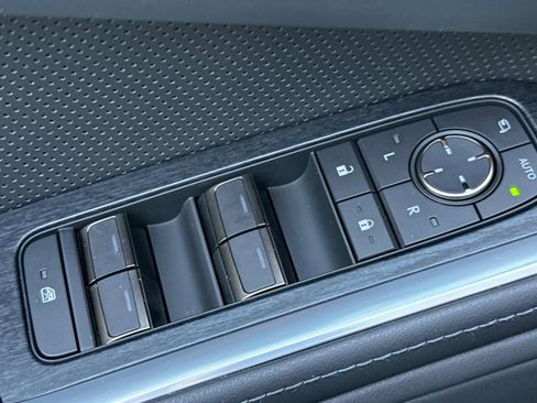 Certified 2024 Lexus GX 550 image 13