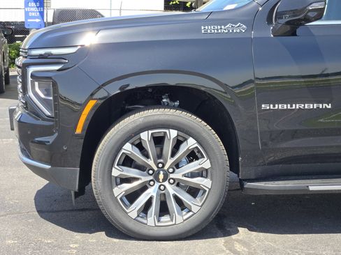 New 2026 Chevrolet Suburban High Country w/ Sun And Tow Package AWD/4WD image 5
