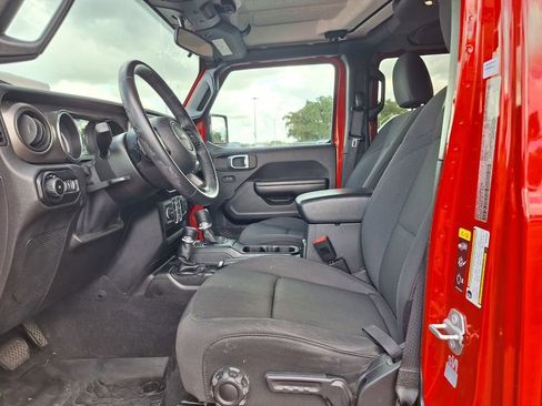 Used 2021 Jeep Wrangler Unlimited Sport image 11