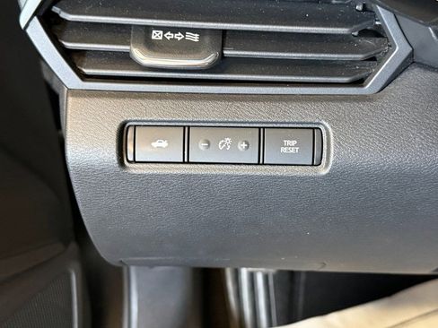 Used 2023 Nissan Altima 2.5 SV image 17