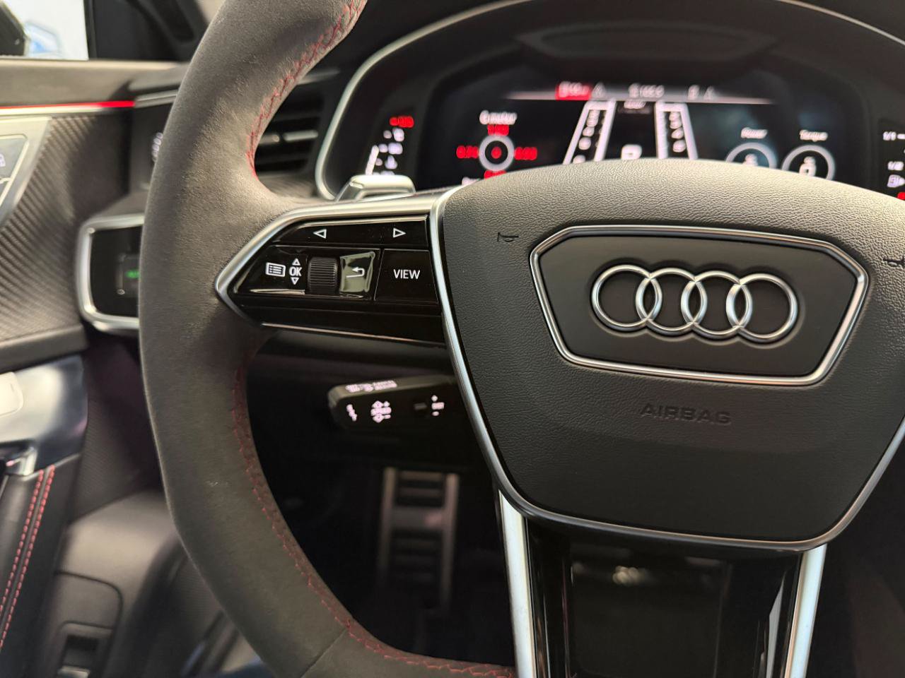 Used 2021 Audi RS 7 Sportback AWD/4WD image 32
