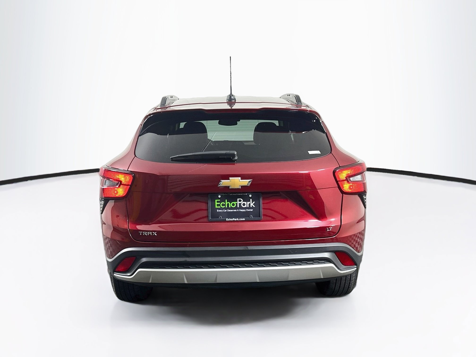 Used 2025 Chevrolet Trax LT w/ LT Convenience Package FWD image 7