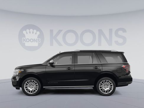 Used 2023 Ford Expedition Platinum AWD/4WD image 2