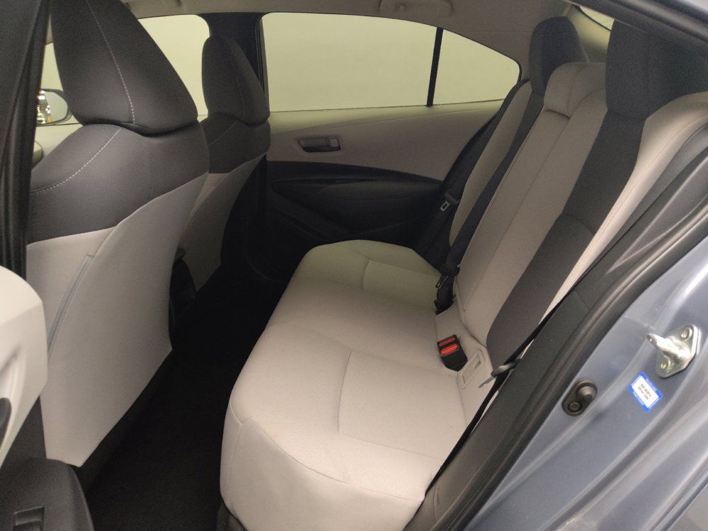 Used 2022 Toyota Corolla LE FWD image 18