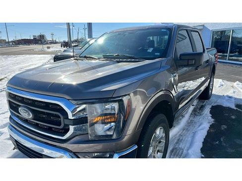 Used 2023 Ford F150 XLT image 5