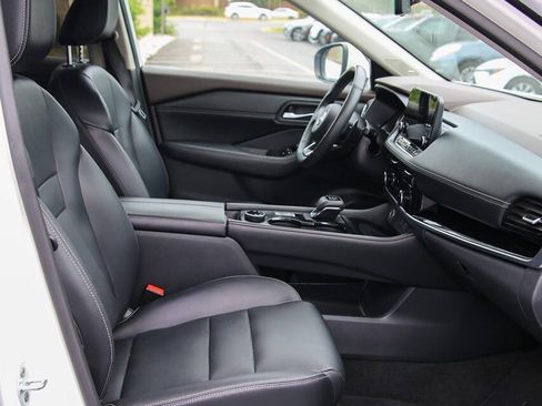 Used 2022 Nissan Rogue SL w/ SL Premium Package AWD/4WD image 17