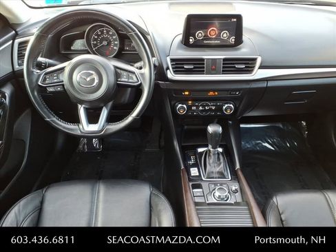 Used 2018 MAZDA MAZDA3 Touring image 9