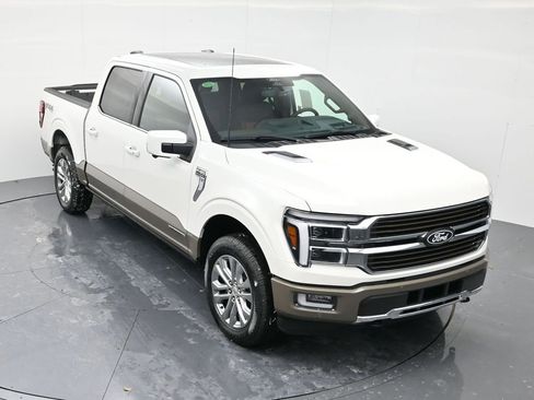 New 2025 Ford F150 King Ranch w/ FX4 Off-Road Package image 35