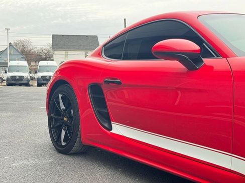 Used 2021 Porsche 718 Cayman image 32