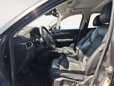 Used 2018 MAZDA CX-5 Touring w/ Preferred Equipment Package FWD image 9