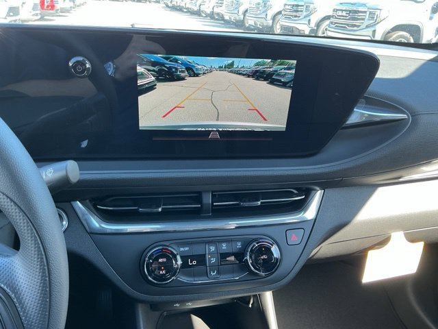 New 2026 Buick Envista Preferred FWD image 9