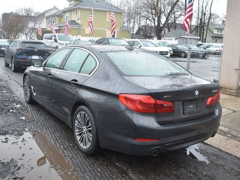 Used 2019 BMW 530i xDrive w/ Convenience Package AWD/4WD image 8
