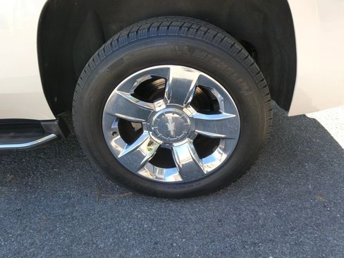 Used 2015 Chevrolet Tahoe LTZ image 39