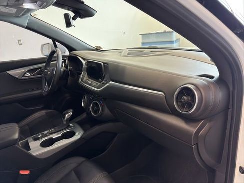 Used 2020 Chevrolet Blazer LT w/ Sound & Technology Package image 39
