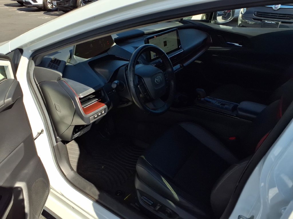 Certified 2023 Toyota Prius Prime Premium FWD image 17