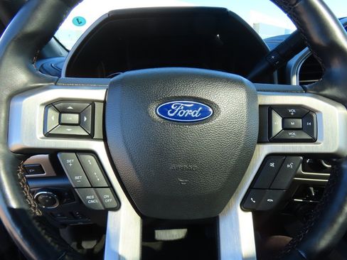 Used 2022 Ford F250 Platinum w/ FX4 Off-Road Package image 29