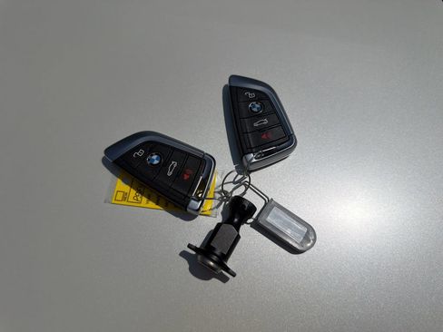 Used 2025 BMW M3 Competition AWD/4WD image 30