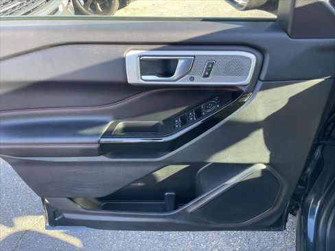 Used 2022 Ford Explorer ST-Line w/ Class IV Trailer Tow Package image 16