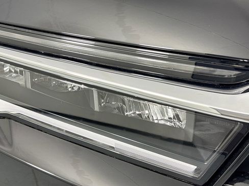 New 2025 Honda Pilot Touring image 41