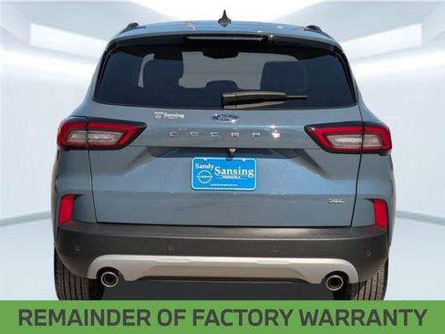 Used 2023 Ford Escape SE image 6