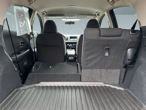 Used 2018 Honda HR-V LX image 32