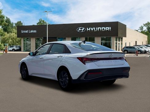 New 2026 Hyundai Elantra Sport image 5