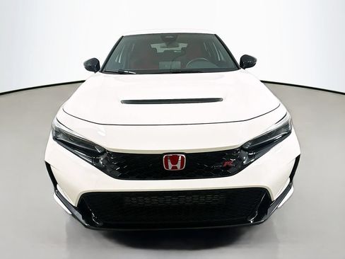Used 2023 Honda Civic Type R image 2