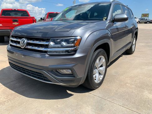 Used 2018 Volkswagen Atlas SE FWD image 3