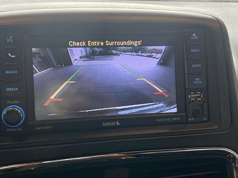 Used 2019 Dodge Grand Caravan SXT FWD image 13