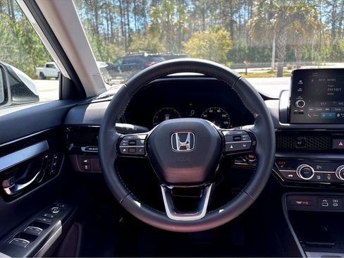 Used 2025 Honda CR-V EX-L image 11