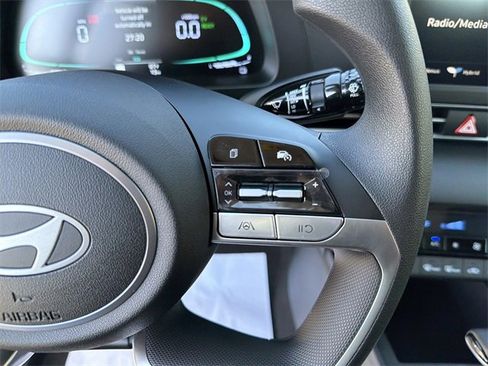 New 2026 Hyundai Elantra Blue image 25