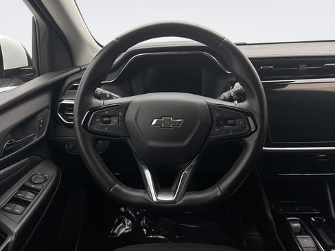 Used 2022 Chevrolet Bolt EUV LT w/ Comfort Package image 12