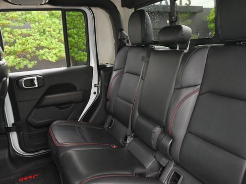 Used 2022 Jeep Gladiator Rubicon w/ Trailer Tow Package image 15